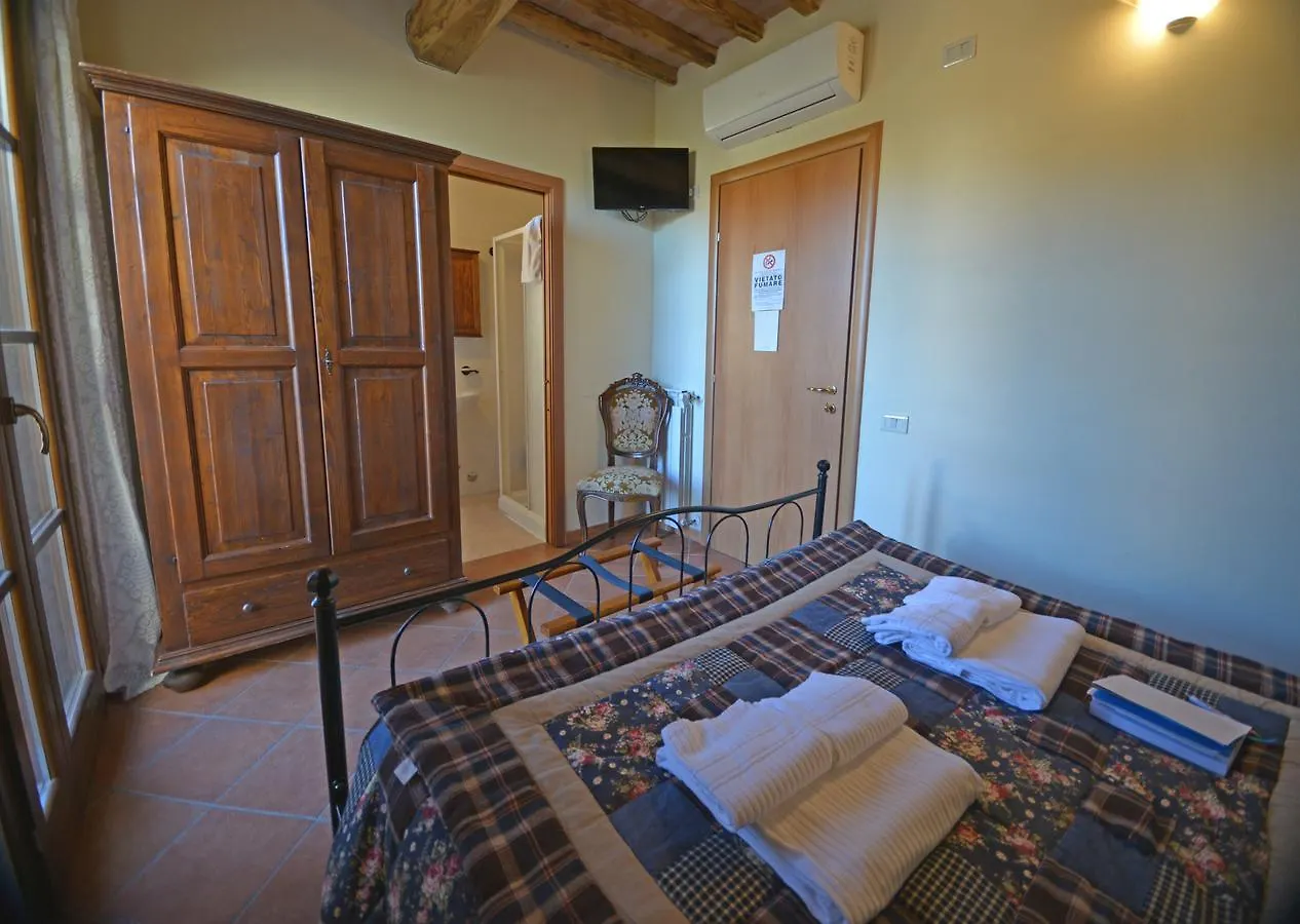 Podere Cortesi Agriturismo Molinaccio Santa Luce Çiftlik konaklama